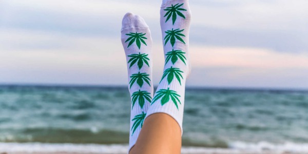 CBD en vacances : que dit la loi avant de partir ?